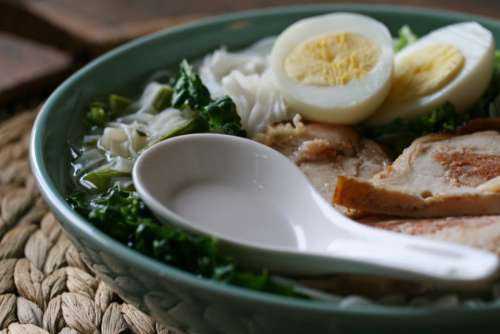 ramen noodles soup pork egg