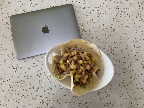 chawarma, fast food, wrap, meal, dish, nutrition, diet, computer, laptop, lunch break