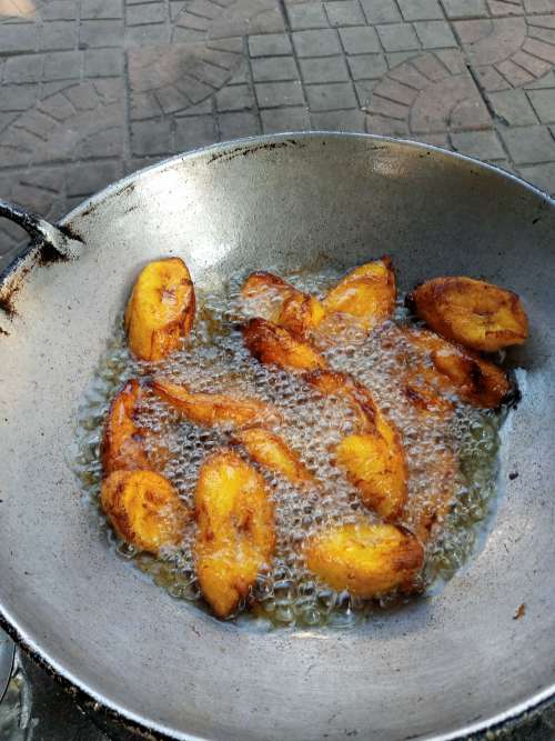 pan, food, frying pan, cooking, meal, dish, dinner, lunch, kitchen, cuisine, tasty, fried banana, plantain, aloco