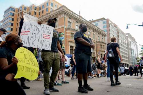 Line of Black Lives Matter protesters