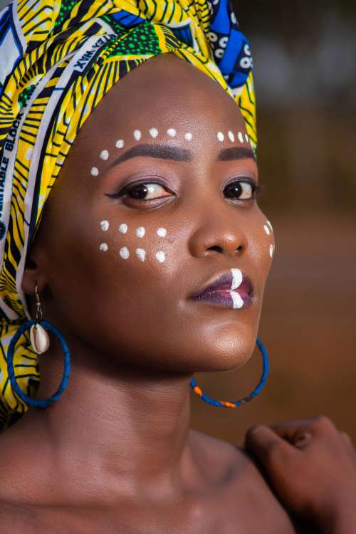people, woman, model, mannequin, fashion, pose, look, makeup, focus, jewelry, facial expression, pretty girl, tribal, traditional, art, gele, also oke, djamn