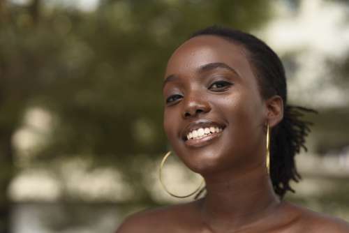 woman, people, beauty, ebony, smile, happiness, joy, facial expression, pretty girl, black skin, nice, beautiful, fashion, mannequin, model, look