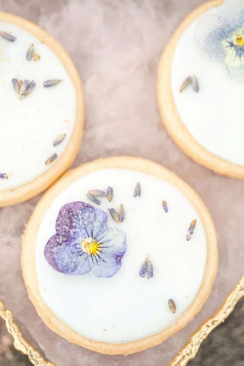 Floral Tart With White Frosting Photo