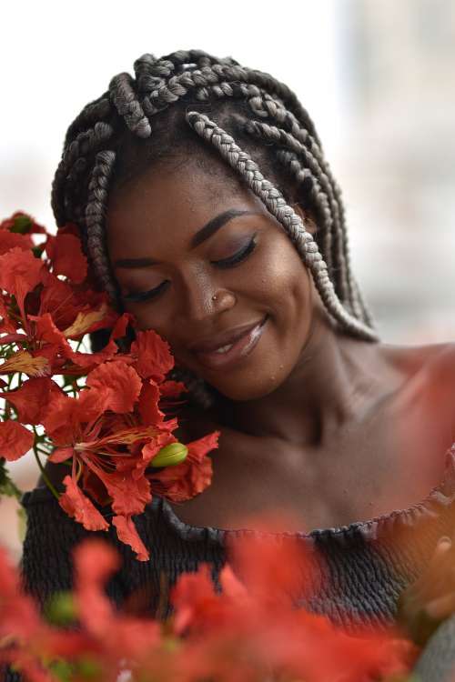 people, beauty, pretty girl, nice, style, pose, posture, model, mannequin, aesthetic, smile, joy, happiness, fashion, facial expression, red flowers, braids, hairstyle, haircut