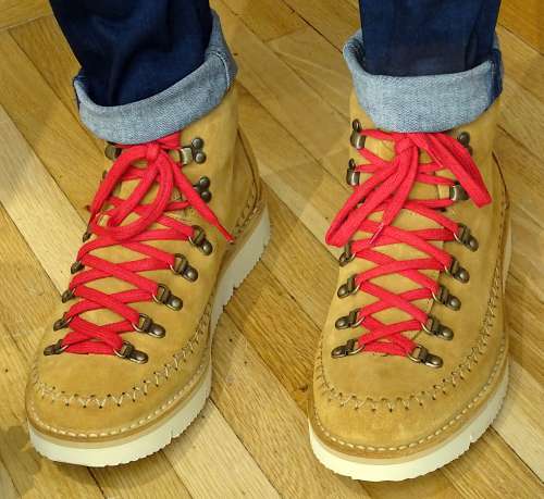 Mens Red Laces Boots