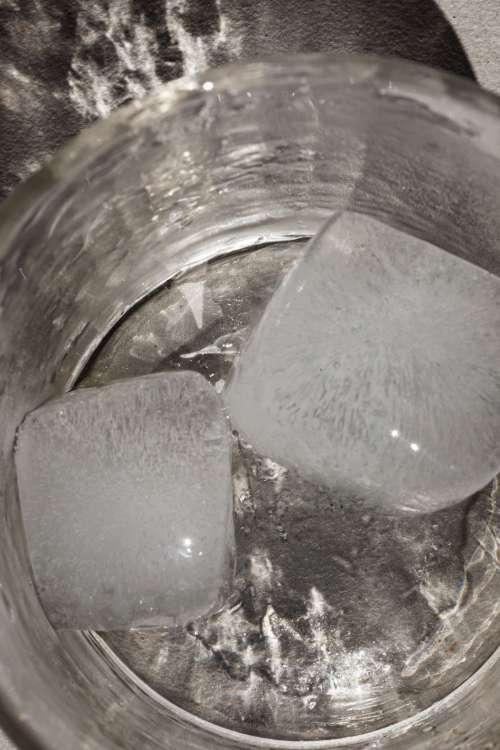 Cold and refreshing detox water - ice cubes