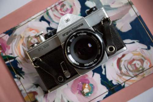 Camera Vintage Flat Lay Free Stock Photo