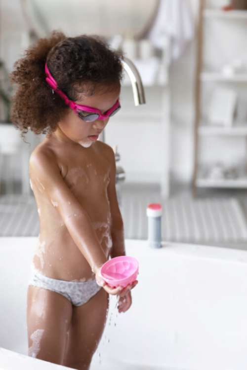 Child Bath Play Free Stock Photo